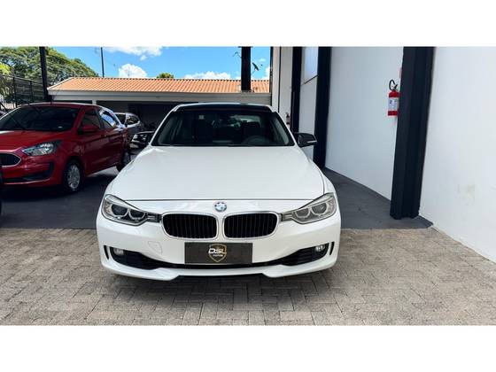 BMW 320i 2.0 16V TURBO ACTIVE FLEX 4P AUTOMÁTICO BMW 320i 2.0 16V TURBO ACTIVE FLEX 4P AUTOMÁTICO